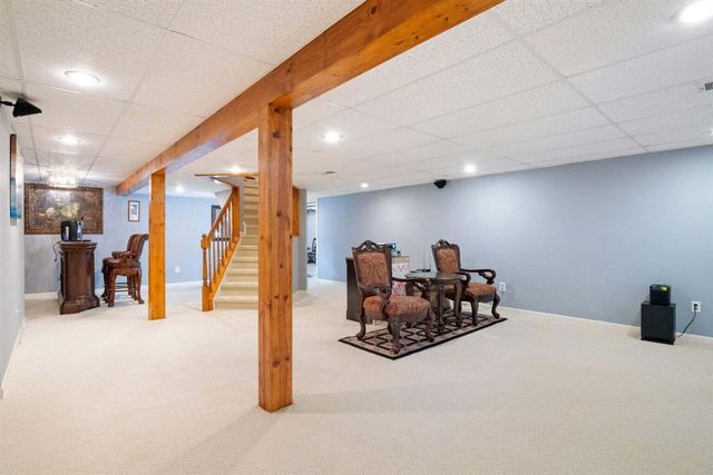 6568 Crabapple Drive, Troy, MI 48098