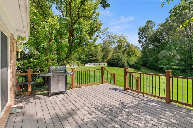 6568 Crabapple Drive, Troy, MI 48098