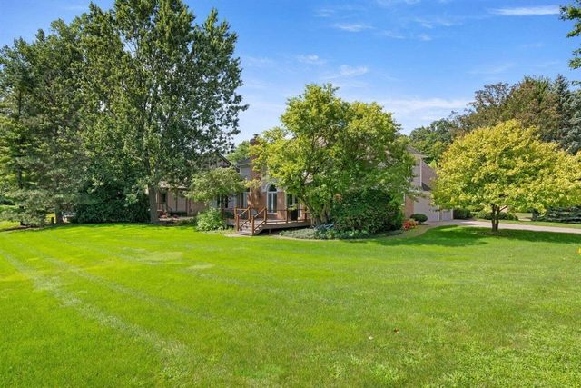 6568 Crabapple Drive, Troy, MI 48098