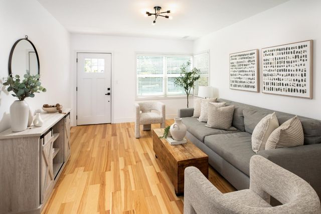 87 Markham Avenue, Redwood City, CA 94063