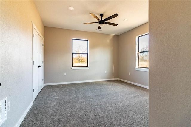 106 W Lake Shore Drive, Windsor, MO 65360