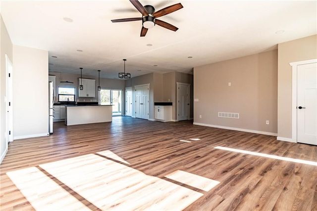 106 W Lake Shore Drive, Windsor, MO 65360