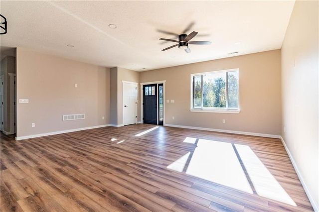 106 W Lake Shore Drive, Windsor, MO 65360