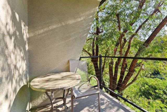 3866 Alta Mesa Drive, Studio City, CA 91604