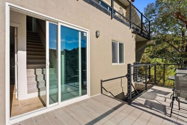 3866 Alta Mesa Drive, Studio City, CA 91604