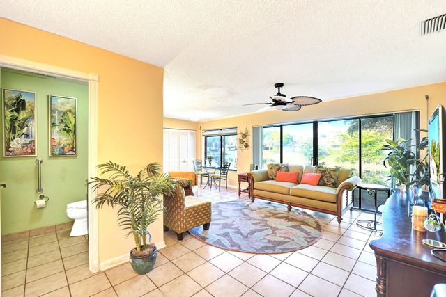 1839 NW 93rd Way, Plantation, FL 33322