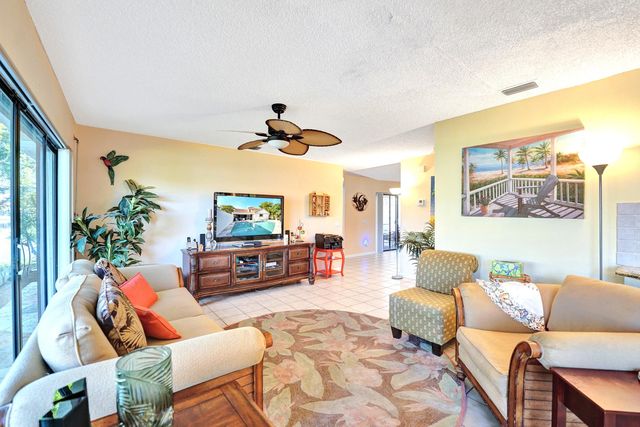 1839 NW 93rd Way, Plantation, FL 33322