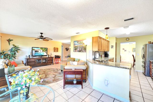 1839 NW 93rd Way, Plantation, FL 33322