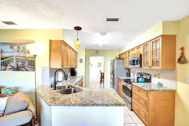 1839 NW 93rd Way, Plantation, FL 33322