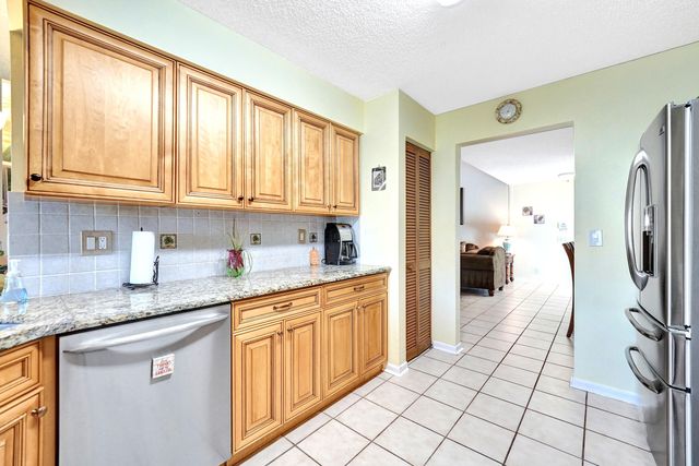 1839 NW 93rd Way, Plantation, FL 33322
