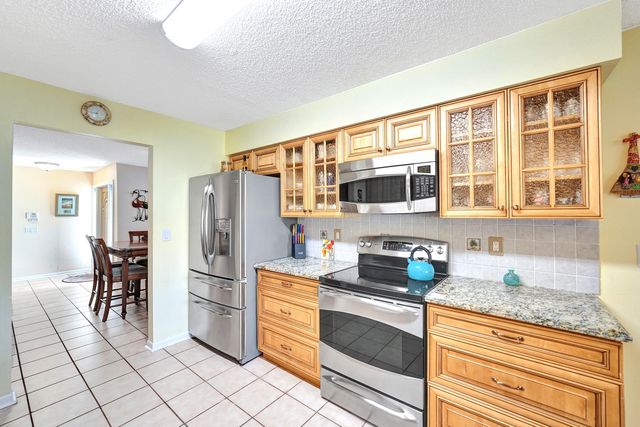 1839 NW 93rd Way, Plantation, FL 33322