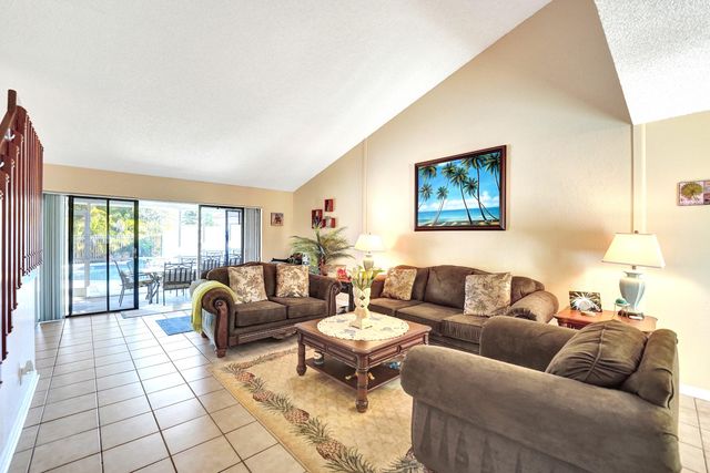 1839 NW 93rd Way, Plantation, FL 33322