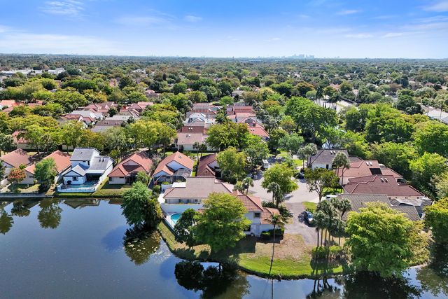 1839 NW 93rd Way, Plantation, FL 33322