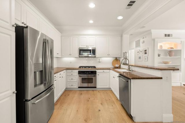 2 Ferrensby, Ladera Ranch, CA 92694
