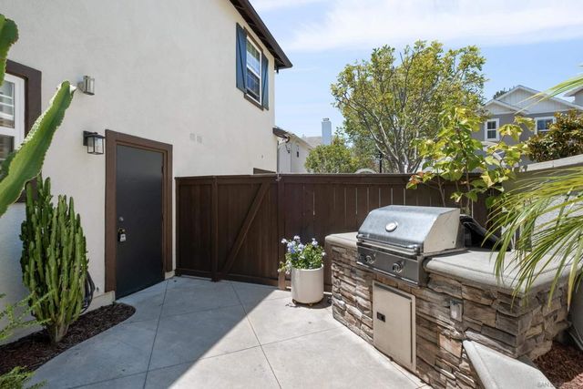 2 Ferrensby, Ladera Ranch, CA 92694