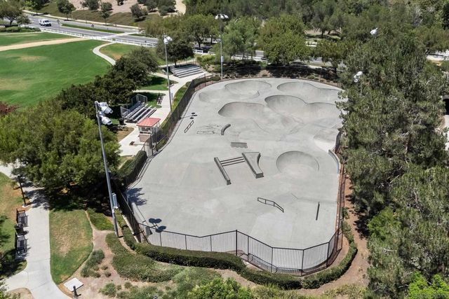 2 Ferrensby, Ladera Ranch, CA 92694