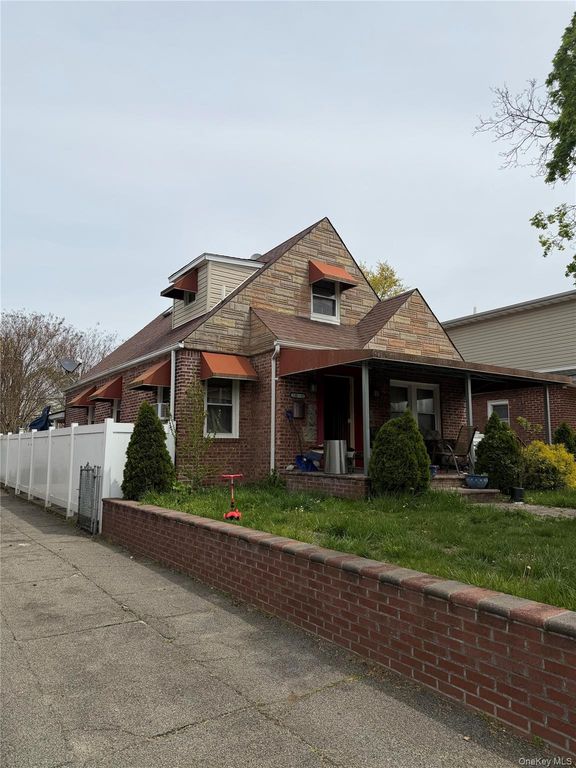 230-11 130th Avenue, Laurelton, NY 11413