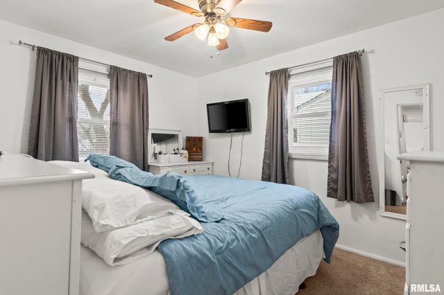 1016 JOHNSON Lane, Springfield, IL 62702