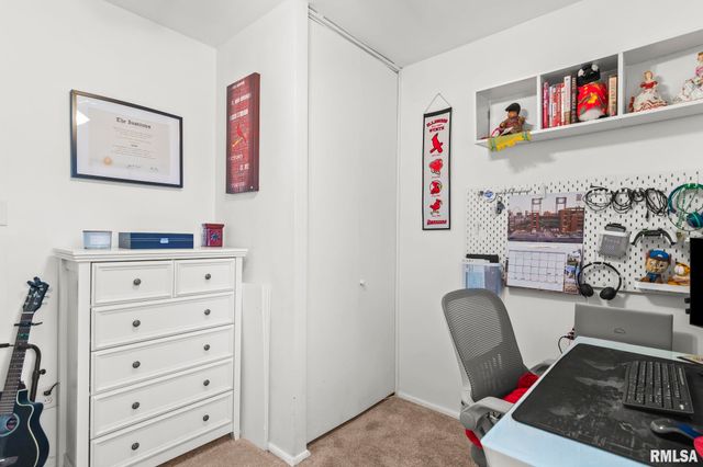 1016 JOHNSON Lane, Springfield, IL 62702