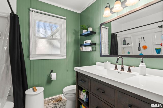 1016 JOHNSON Lane, Springfield, IL 62702