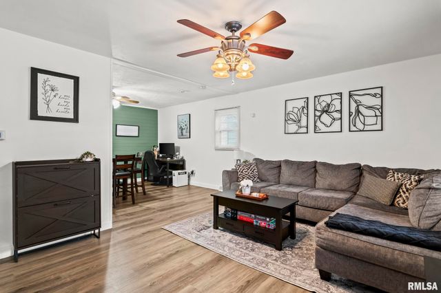 1016 JOHNSON Lane, Springfield, IL 62702