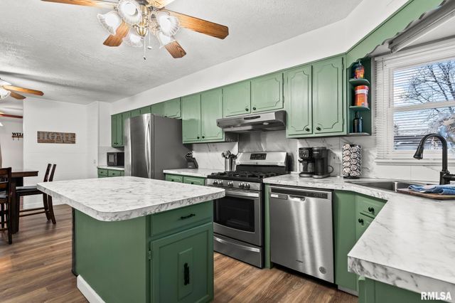 1016 JOHNSON Lane, Springfield, IL 62702