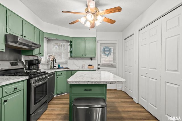 1016 JOHNSON Lane, Springfield, IL 62702