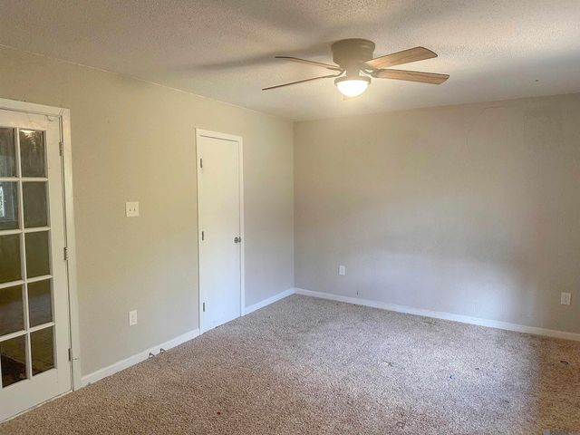 30409 N Willow St, Livingston, LA 70754