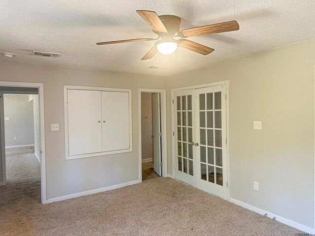 30409 N Willow St, Livingston, LA 70754