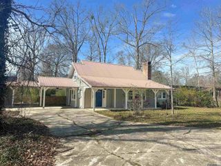 30409 N Willow St, Livingston, LA 70754