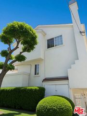 14711 S Berendo Avenue 16, Gardena, CA 90247