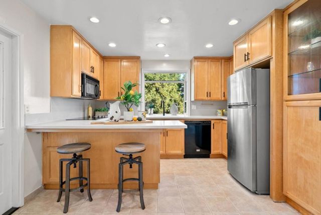 135 Belmont Street, Santa Cruz, CA 95060