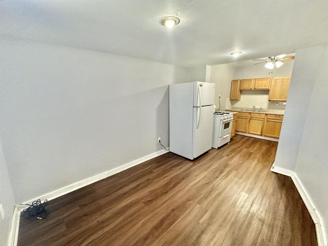 957 W Grand Avenue, Beloit, WI 53511