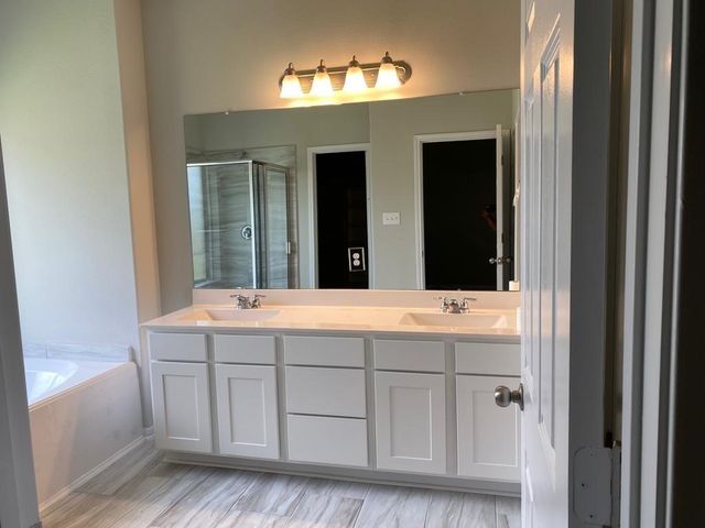 3311 Owl Hollow Drive, Rosenberg, TX 77471