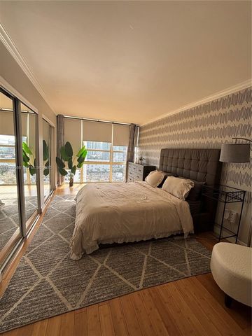 600 NE 36th St 1917, Miami, FL 33137