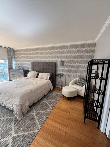 600 NE 36th St 1917, Miami, FL 33137