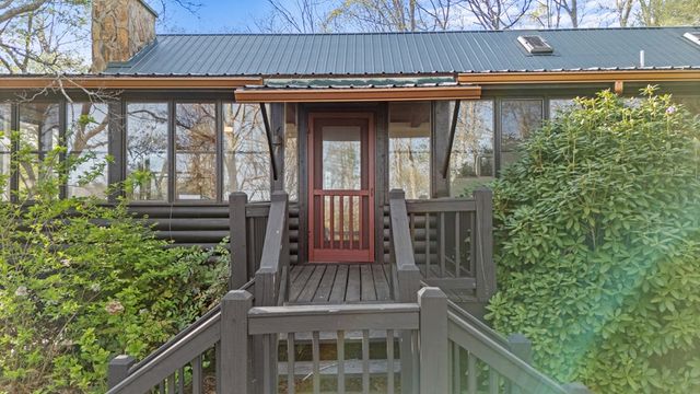 299 Eagles Nest Mountain Road, Blue Ridge, GA 30513