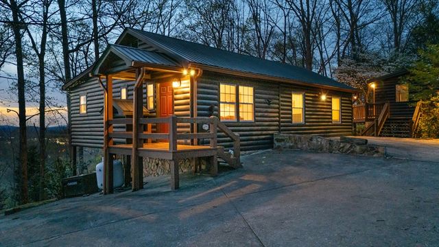 299 Eagles Nest Mountain Road, Blue Ridge, GA 30513