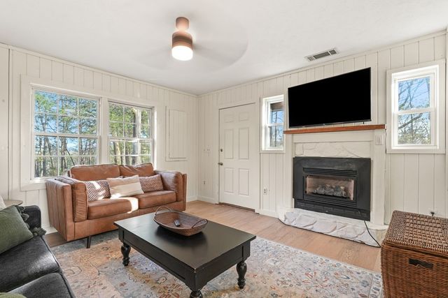 299 Eagles Nest Mountain Road, Blue Ridge, GA 30513