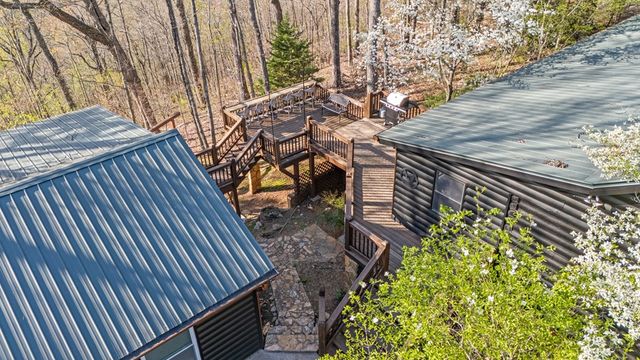 299 Eagles Nest Mountain Road, Blue Ridge, GA 30513