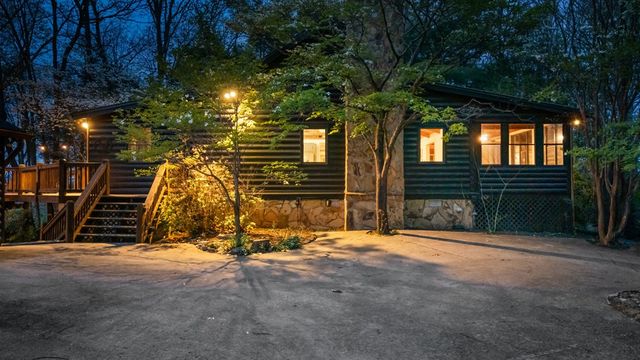 299 Eagles Nest Mountain Road, Blue Ridge, GA 30513