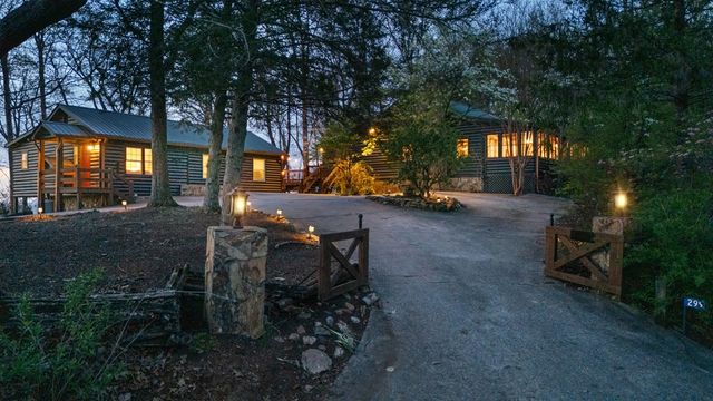 299 Eagles Nest Mountain Road, Blue Ridge, GA 30513
