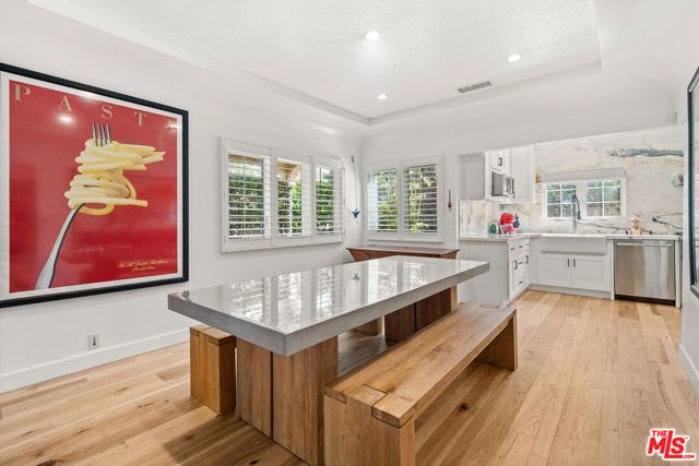6612 Waring Avenue, Los Angeles, CA 90038