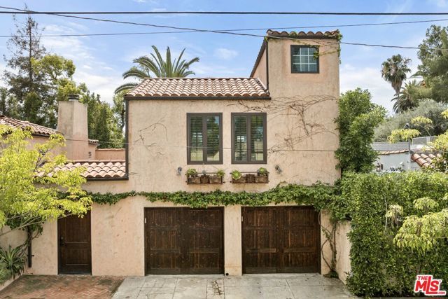 6612 Waring Avenue, Los Angeles, CA 90038