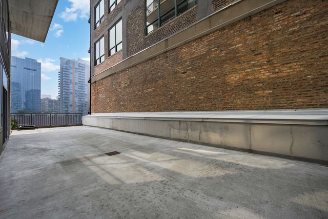 701 S Wells Street 804, Chicago, IL 60607