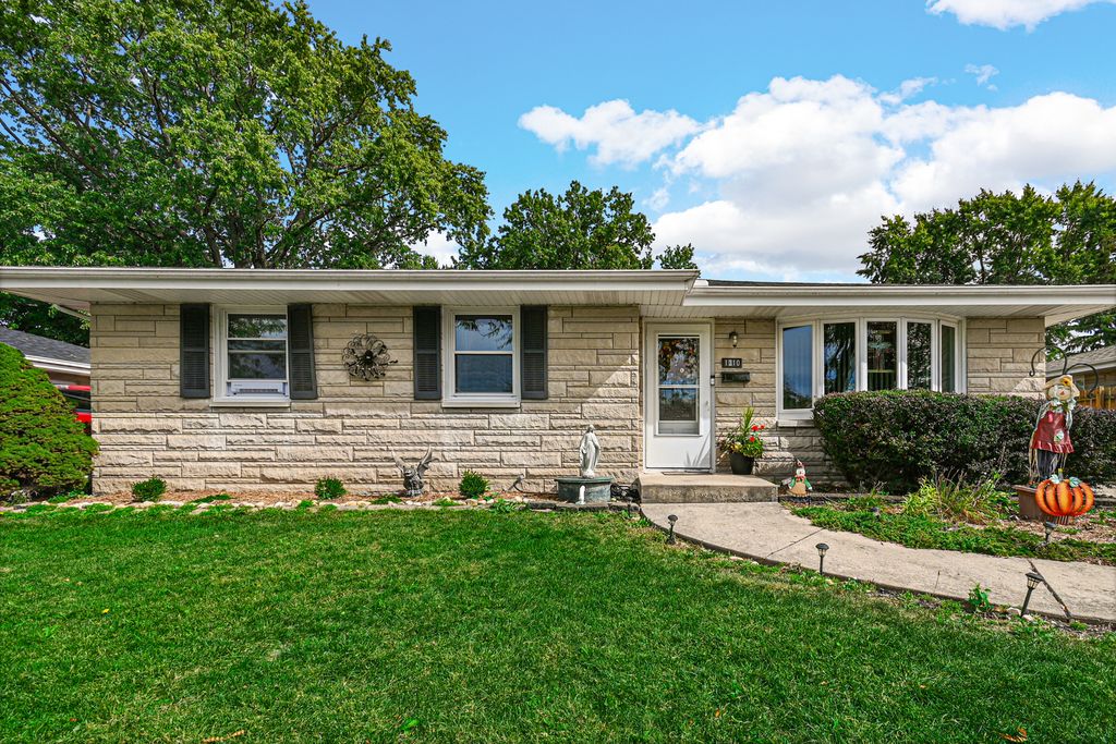 1210 Hosmer Street, Joliet, IL 60435