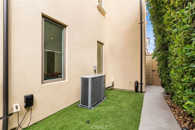 120 Linda Vista, Irvine, CA 92618