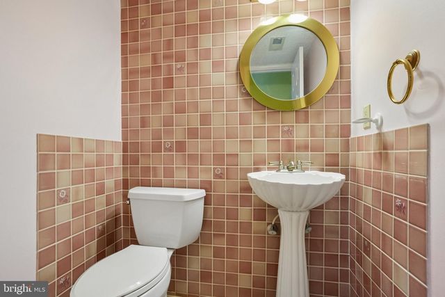 1217 CHANTICLEER, Cherry Hill, NJ 08003