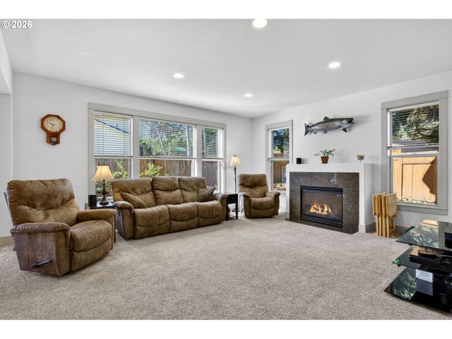 10950 Nw CAMI Pl, North Plains, OR 97133