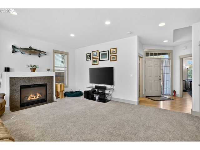 10950 Nw CAMI Pl, North Plains, OR 97133